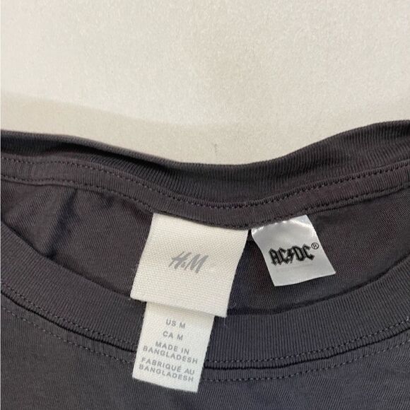 H&M ACDC Highway To Hell Live World Tour 79 Graphic T-shirt Women Medium Gray - Picture 5 of 6